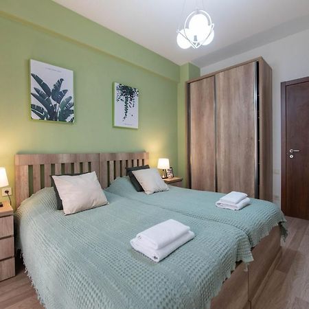 Gg Home - Cozy 2-Bedroom Apartment On Givi Kartozia Tbilissi Extérieur photo