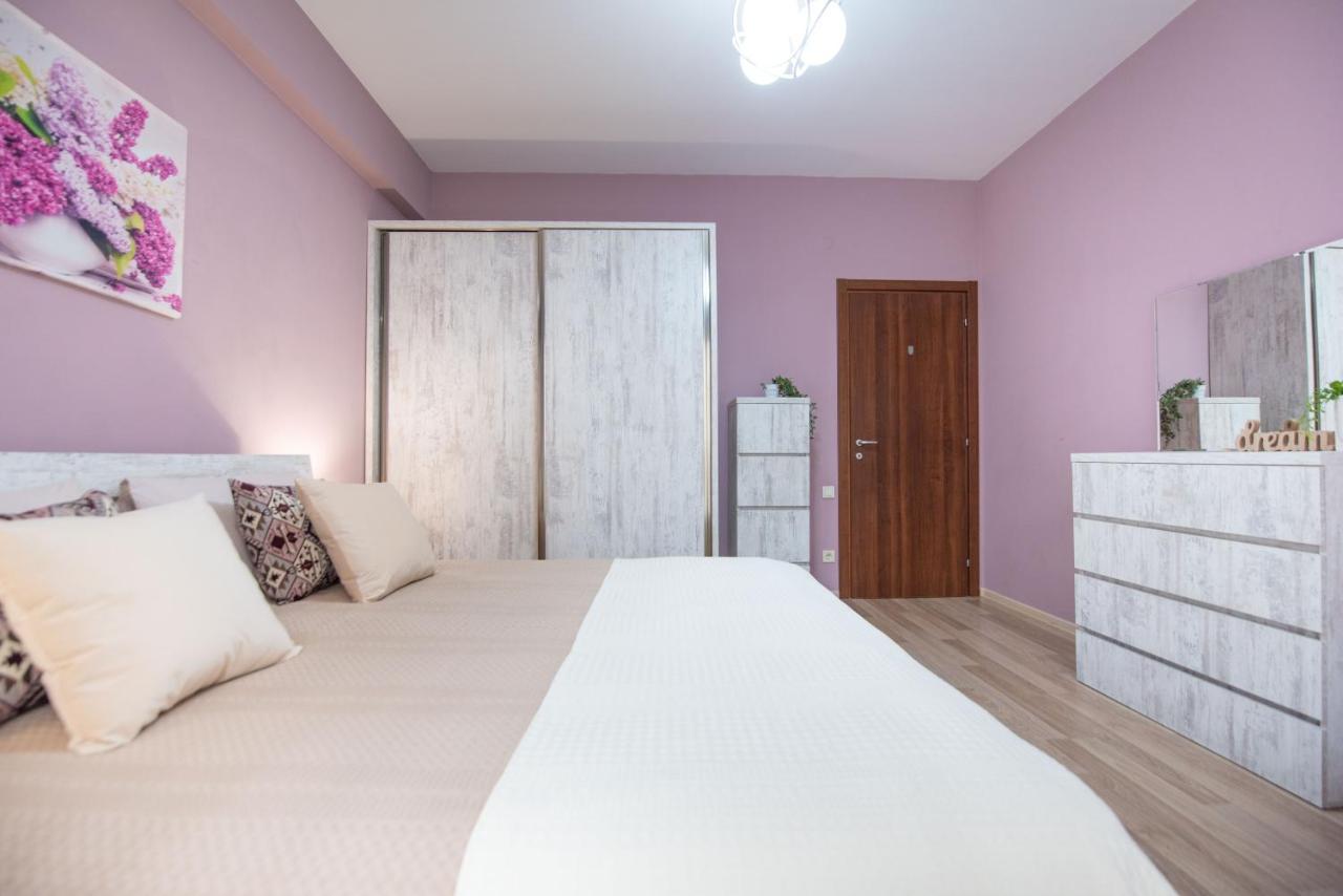 Gg Home - Cozy 2-Bedroom Apartment On Givi Kartozia Tbilissi Extérieur photo