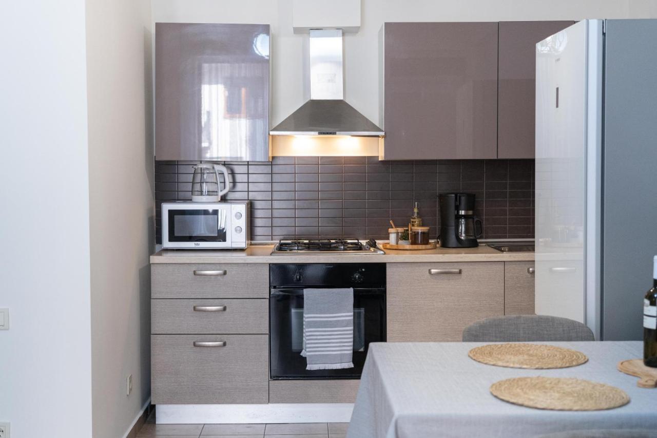 Gg Home - Cozy 2-Bedroom Apartment On Givi Kartozia Tbilissi Extérieur photo